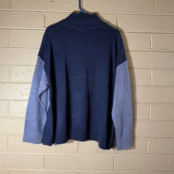 Tommy Hilfiger Blue and Red Crewneck Sweater with Striped Accents size L - Picture 2 of 7